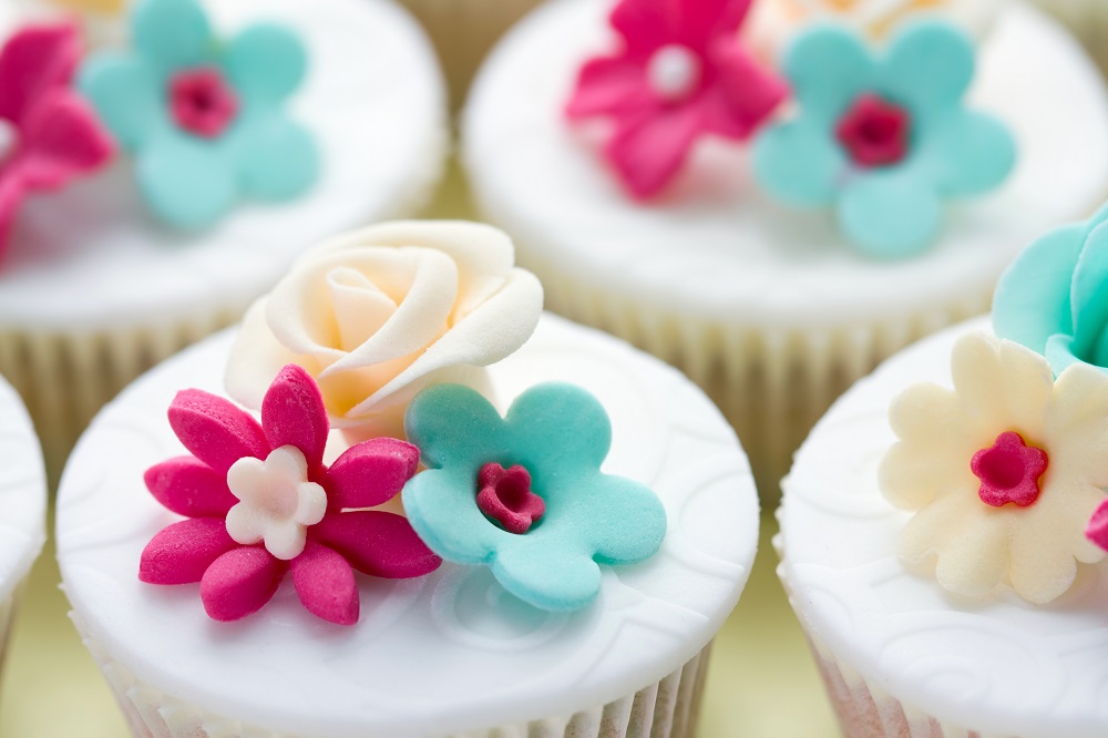 Cupcake with Fondant flowers
